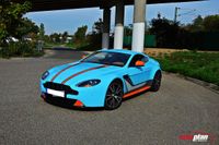 Aston-Martin_V8-Vantage_race_1